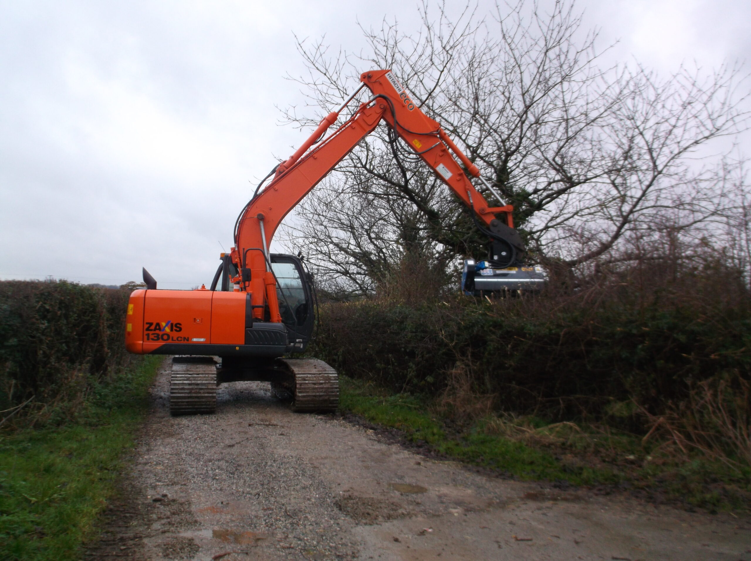 Hitachi ZX -5 priority flow circuit for mulcher