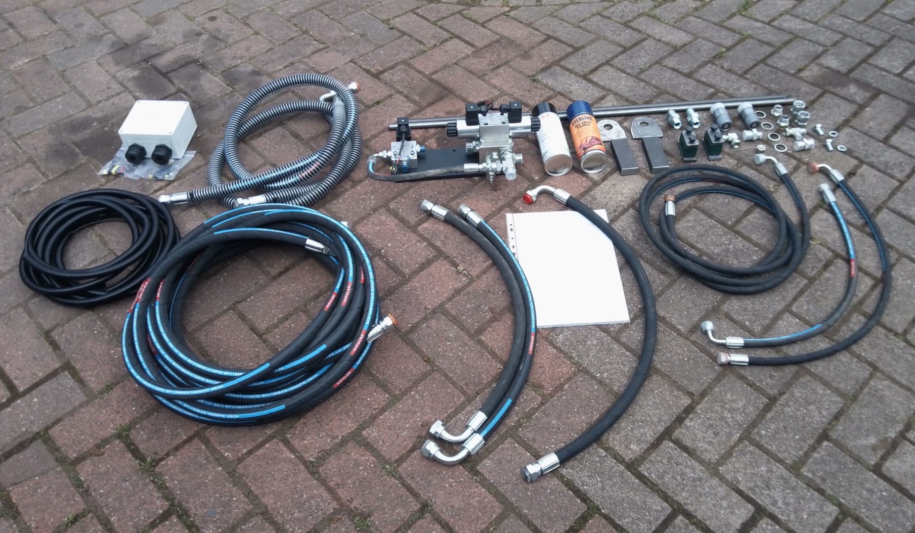 JCB JS 145 TIER 4 2015-2019 Switch control rotation/low flow lines kit